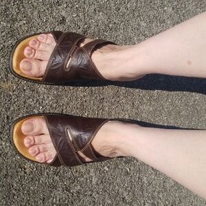Sale🛍Clark's Brown Leather sandals 9M👡